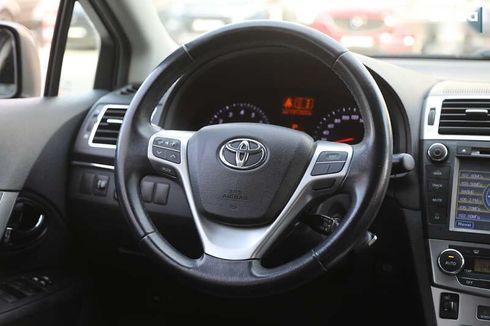 Toyota Avensis 2012 - фото 12