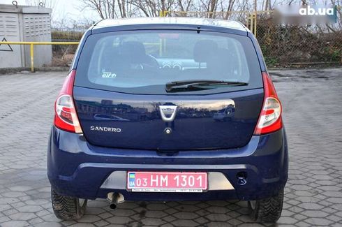 Dacia Sandero 2011 - фото 9