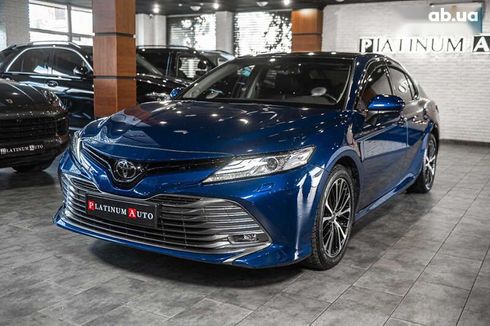 Toyota Camry 2019 - фото 2