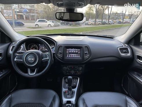 Jeep Compass 2017 - фото 9