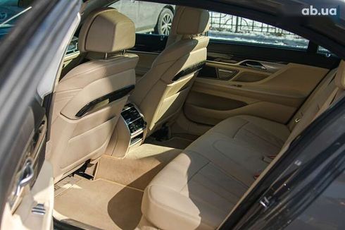 BMW 7 серия 2017 - фото 29