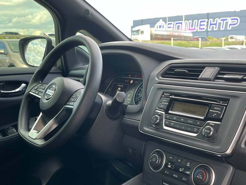 Nissan Leaf 2021 белый - фото 14