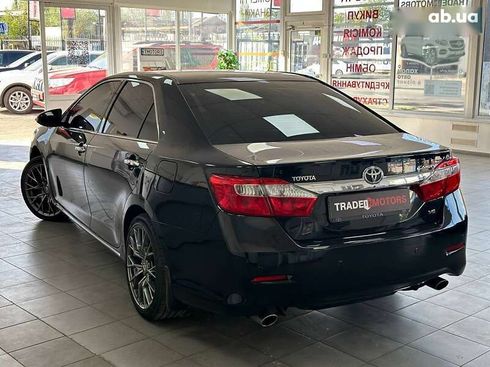 Toyota Camry 2012 - фото 7