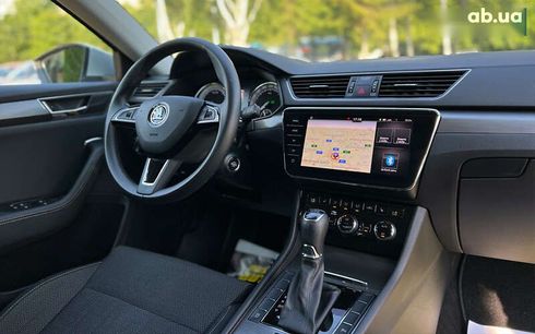 Skoda Superb 2020 - фото 10