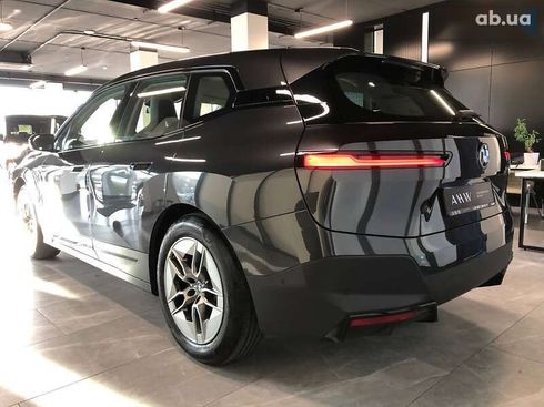 BMW iX 2022 - фото 8