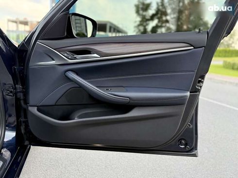 BMW 5 серия 2017 - фото 28