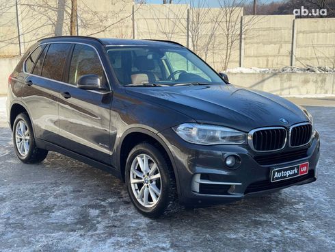 BMW X5 2017 серый - фото 7