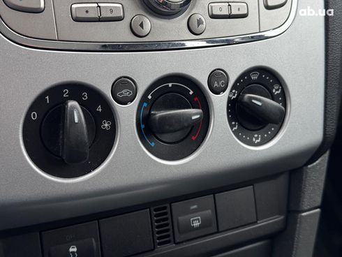 Ford Focus 2007 серый - фото 18