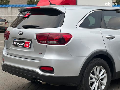 Kia Sorento 2019 серый - фото 10