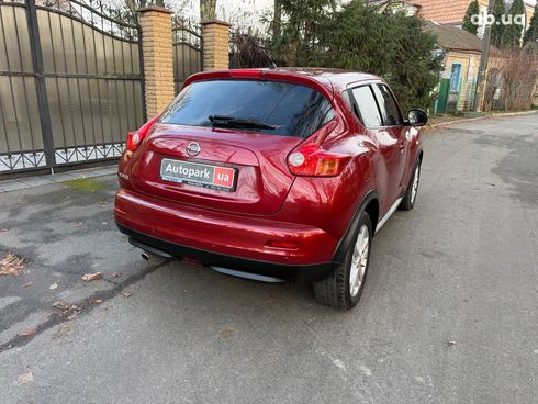 Nissan Juke 2013 красный - фото 6