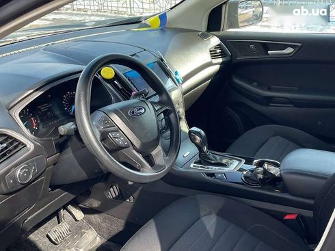 Ford Edge 2018 - фото 17