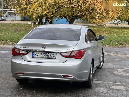 Hyundai Sonata 2013 - фото 4