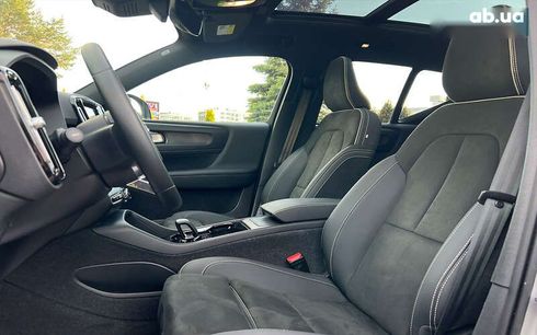 Volvo XC40 2022 - фото 21