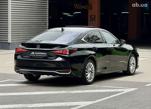 Lexus ES 2019 - фото 13