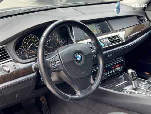 BMW 5 серия 2011 серый - фото 25