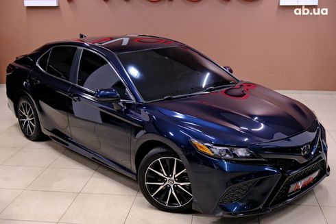 Toyota Camry 2021 синий - фото 4