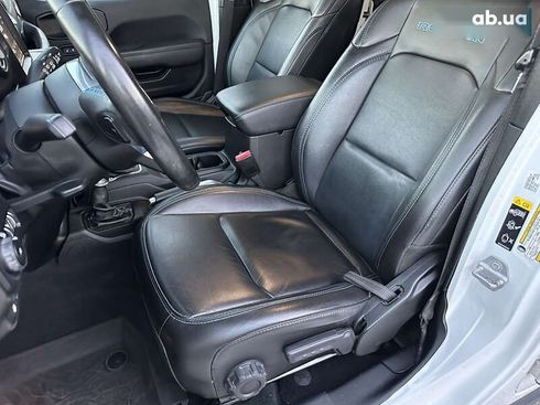 Jeep Wrangler 2022 - фото 18