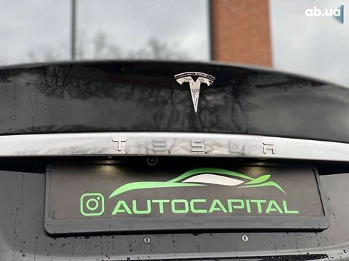Tesla Model S 2019 - фото 11