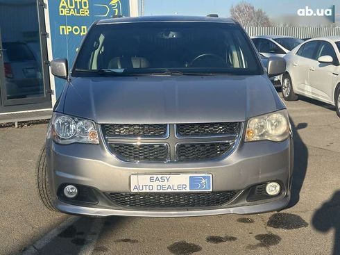 Dodge grand caravan 2017 - фото 2
