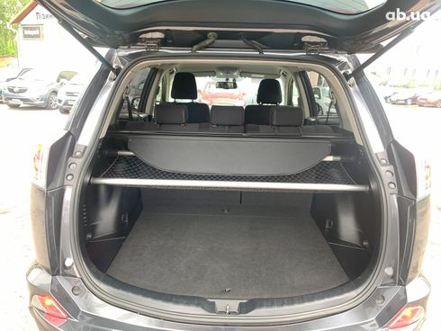 Toyota RAV4 2016 серый - фото 29