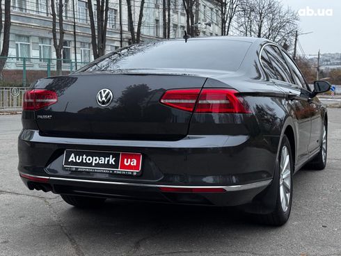 Volkswagen Passat 2018 серый - фото 15