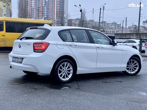 BMW 1 серия 2012 белый - фото 5