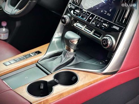 Lexus LX 2022 - фото 25