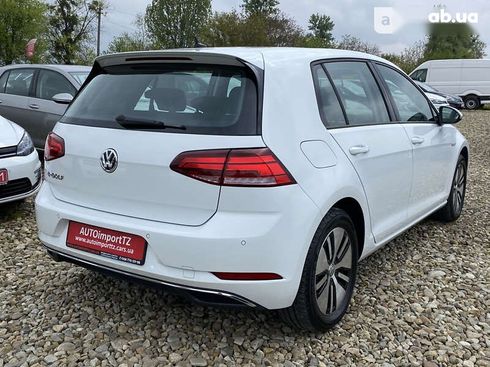 Volkswagen e-Golf 2020 - фото 10