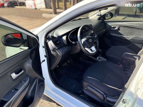 Kia Rio 2012 - фото 9