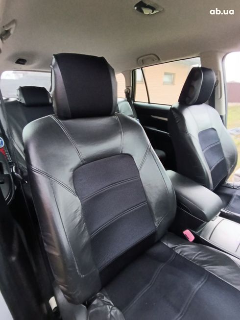 Subaru Legacy Wagon 2012 серебристый - фото 3
