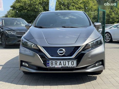 Nissan Leaf 2019 - фото 5