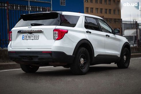 Ford Explorer 2020 - фото 3