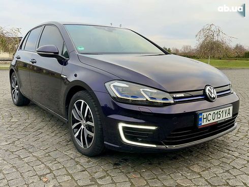 Volkswagen e-Golf 2019 - фото 24