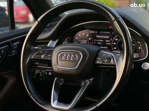 Audi Q7 2017 - фото 15