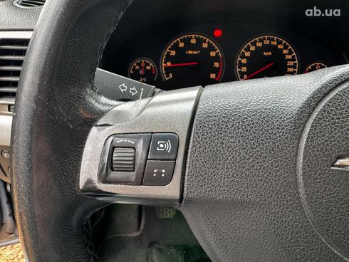 Opel Vectra 2006 серый - фото 17