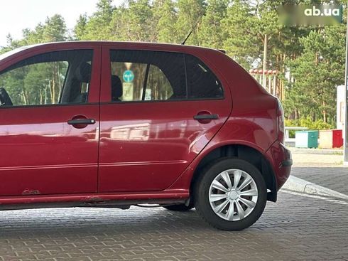 Skoda Fabia 2005 - фото 9
