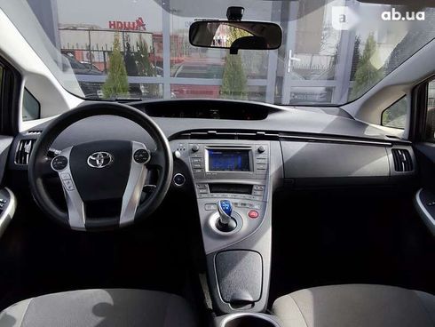 Toyota Prius 2014 - фото 24