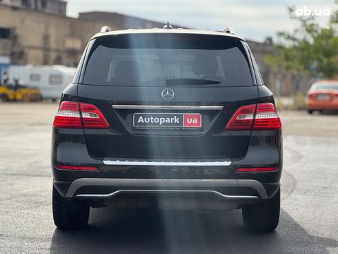 Mercedes-Benz M-Класс 2012 черный - фото 9