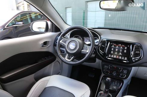Jeep Compass 2019 - фото 12