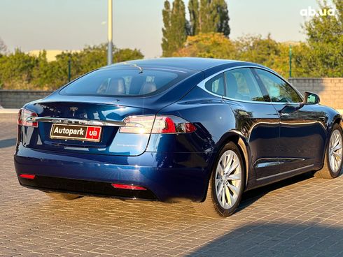 Tesla Model S 2019 синий - фото 9