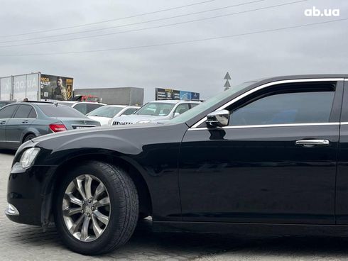 Chrysler 300 2018 черный - фото 43