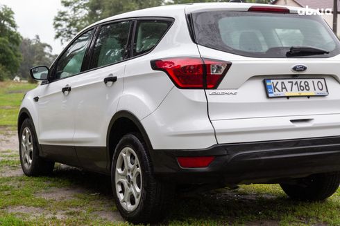 Ford Escape 2018 белый - фото 18