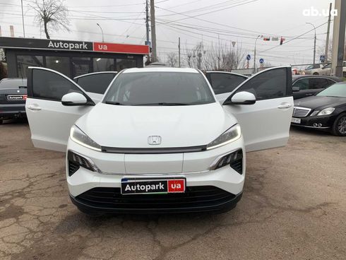 Honda M-NV 2022 белый - фото 18