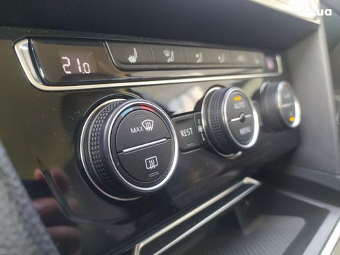 Volkswagen Passat 2019 черный - фото 20