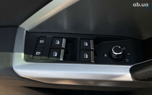 Audi Q3 2019 - фото 28