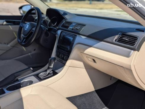 Volkswagen Passat 2019 белый - фото 9