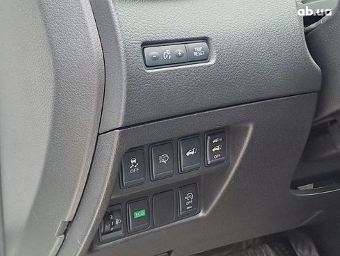 Nissan X-Trail 2017 белый - фото 12