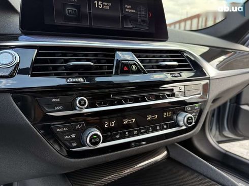 BMW 5 серия 2018 - фото 10