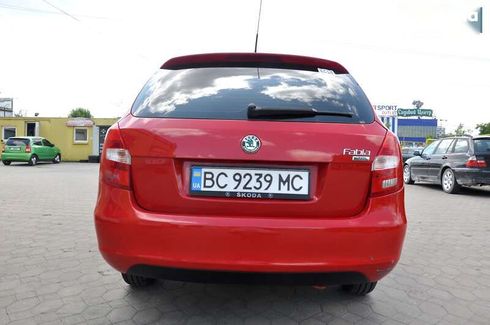 Skoda Fabia 2010 - фото 9