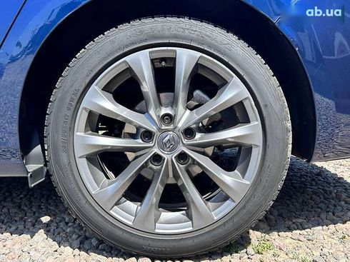 Renault Megane 2018 - фото 11
